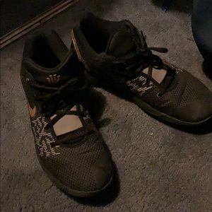 Kyrie’s flytrap basketball shoes